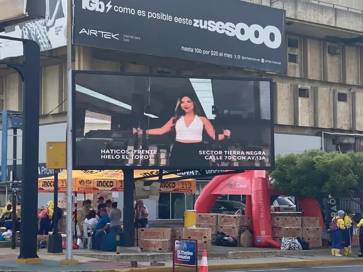 Pantalla LED en Calle 72 con Av. Bella Vista